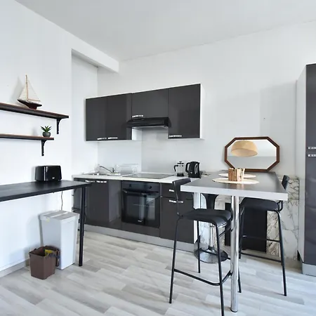 Le Republique I Centre & Vue Apartment *